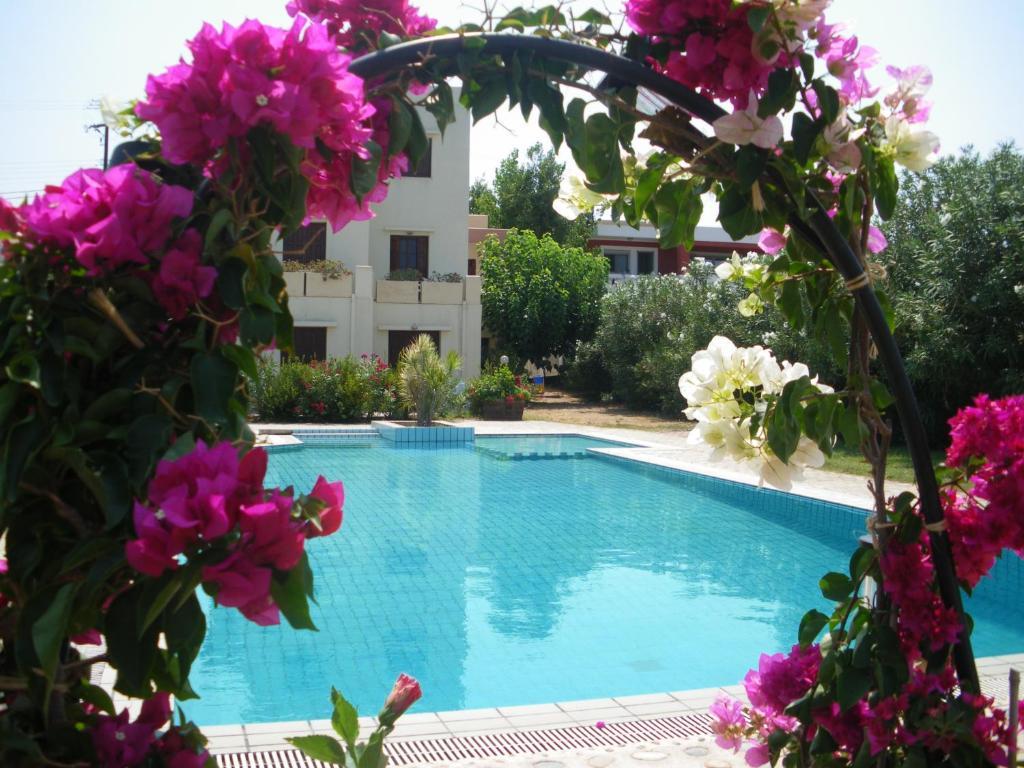 Villa Rita Apartments A Tavronitis Exterior foto